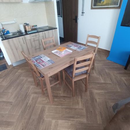 Apartamento De Lujo En La Sierra Becerril de la Sierra Exterior photo