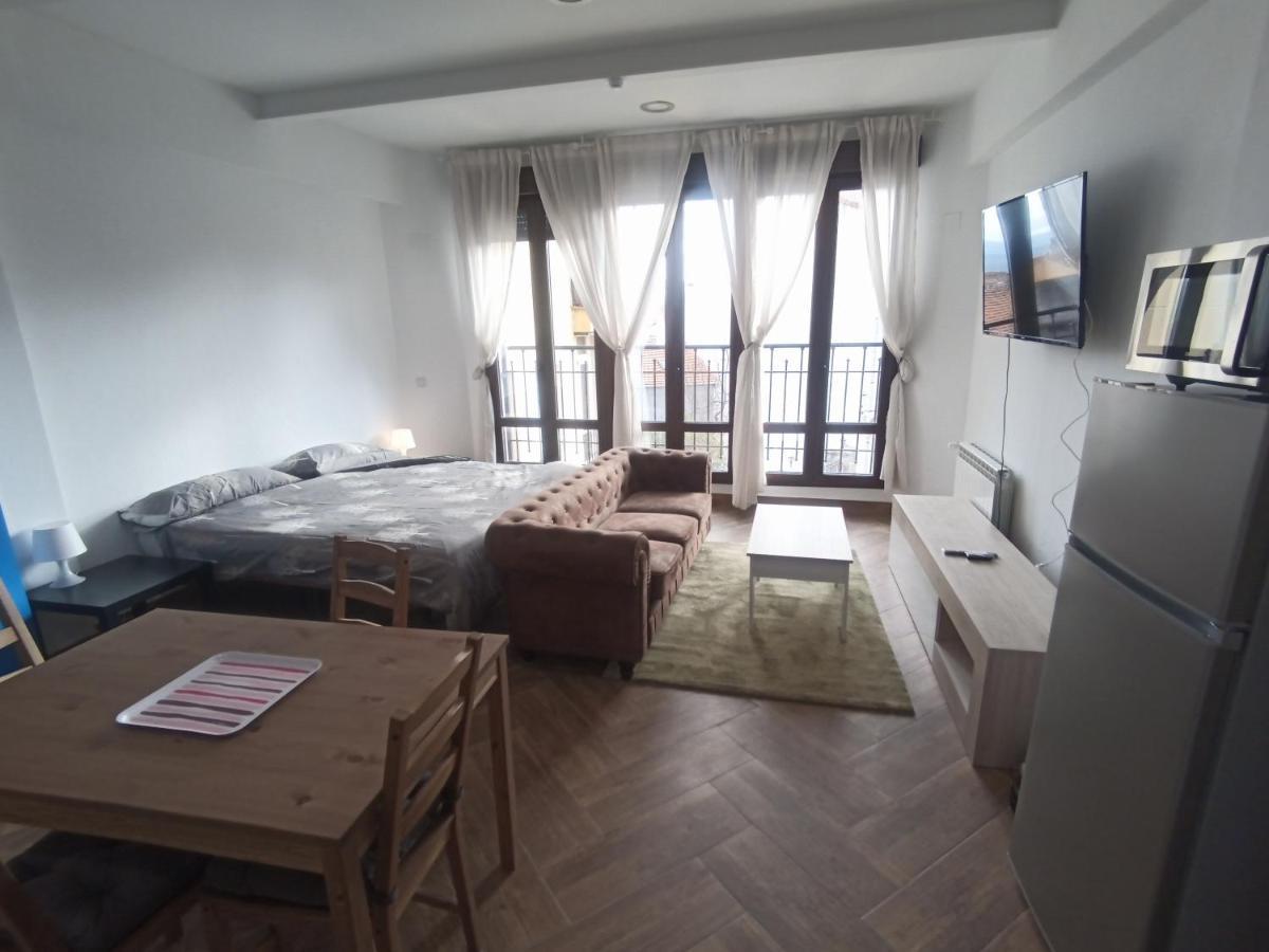 Apartamento De Lujo En La Sierra Becerril de la Sierra Exterior photo